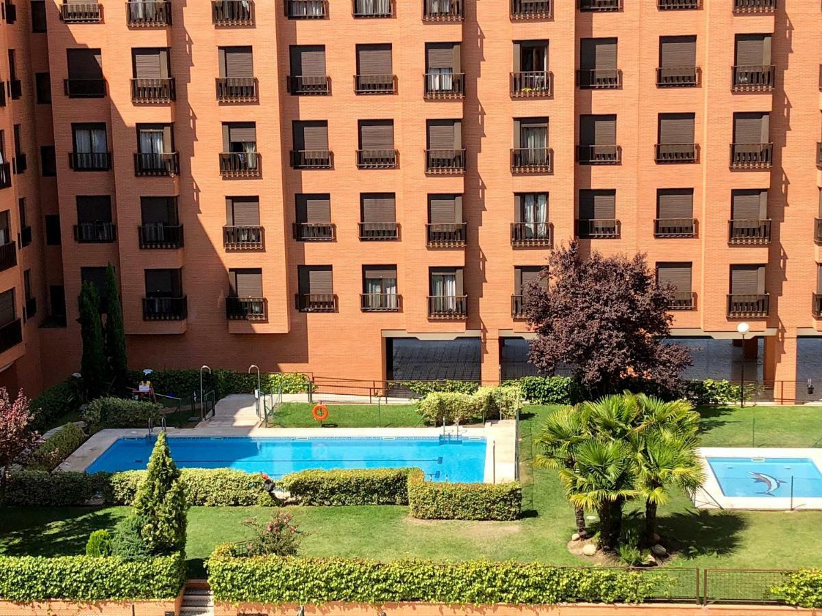 New Apartments Airport Ifema Madrid Exterior photo
